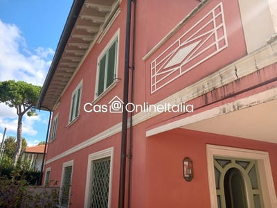 /international/it/via-piave-forte-dei-marmi-tuscany-310108667718/