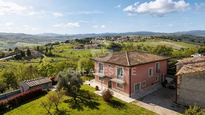 /international/it/casole-d-elsa-tuscany-310107948288/