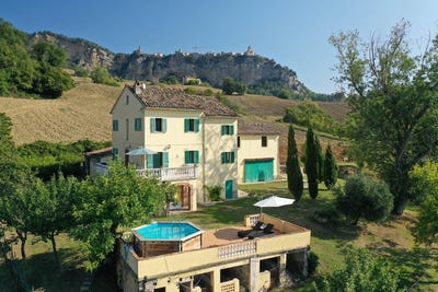 /international/it/montefalcone-appennino-marche-120094533738/
