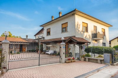/international/it/san-marzano-oliveto-piedmont-310110414217/