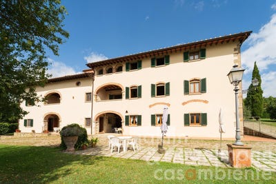 /international/it/poppi-tuscany-310103404650/
