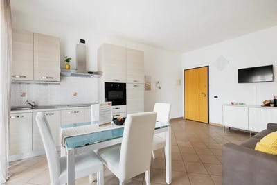 /international/it/via-robecco-cinisello-balsamo-lombardy-310097818364/