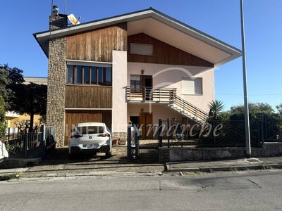 /international/it/cupramontana-marche-310104044671/