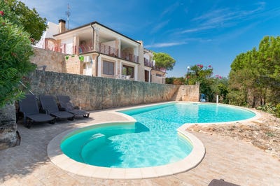 /international/it/carovigno-carovigno-apulia-310103084666/