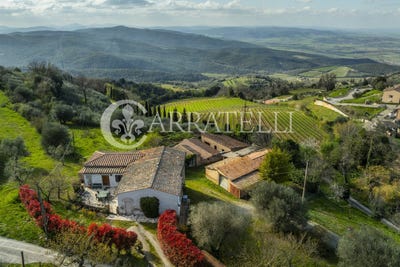 /international/it/montalcino-tuscany-310106332150/