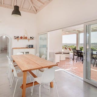 /international/it/alghero-sardinia-310105822773/