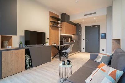 /international/it/viale-monza-milan-lombardy-310097567239/
