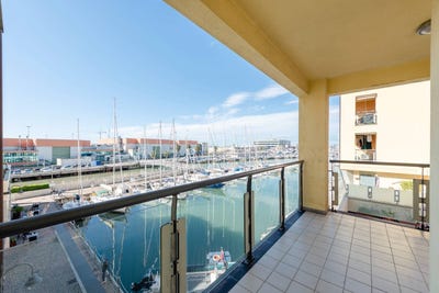 /international/it/genoa-liguria-310105432564/