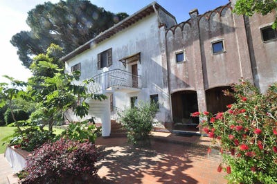 /international/it/livorno-tuscany-310108323171/