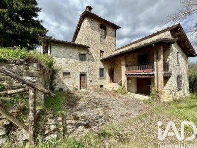 /international/it/castel-san-niccolo-tuscany-310106835940/