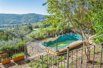 /international/it/citta-di-castello-umbria-310119619869/