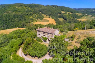 /international/it/pietralunga-umbria-120096318681/