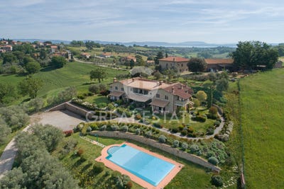 /international/it/castiglione-del-lago-umbria-120084718555/