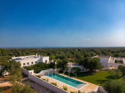 /international/it/ostuni-apulia-310101251779/?lang=en