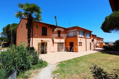 /international/it/castiglione-del-lago-umbria-120086628873/