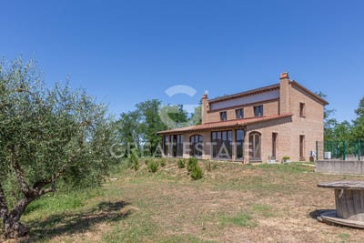 /international/it/citta-della-pieve-umbria-310097821713/