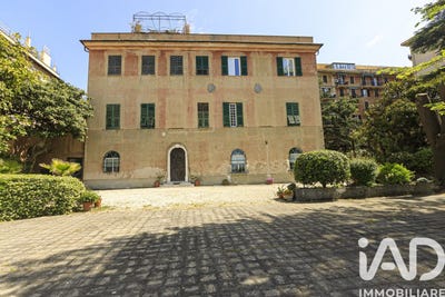 /international/it/genoa-liguria-310107534250/
