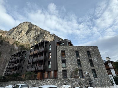 /international/it/courmayeur-aosta-310105307925/