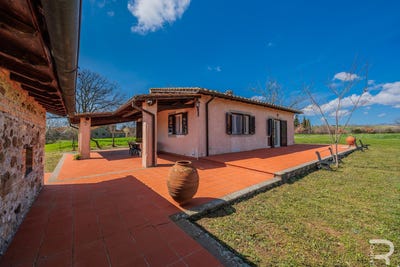 /international/it/manciano-tuscany-310104302084/