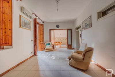 /international/it/via-francesco-baracca-florence-tuscany-310098316641/