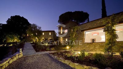 /international/it/passignano-sul-trasimeno-umbria-310105791048/