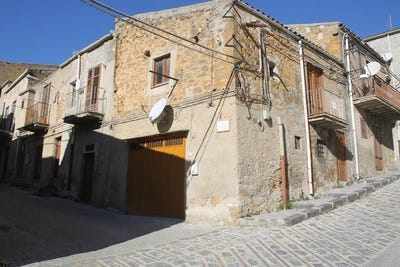 /international/it/via-trapani-cianciana-sicily-310103086936/