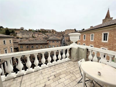 /international/it/urbino-marche-120081584427/
