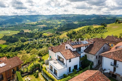 /international/it/diano-d-alba-piedmont-310100558498/