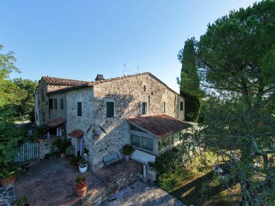 /international/it/casole-d-elsa-tuscany-310108649969/