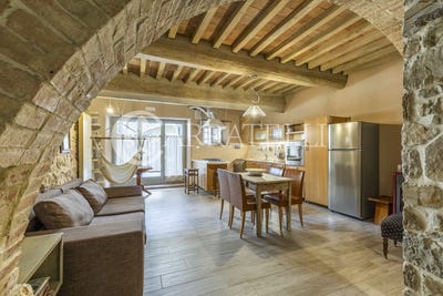 /international/it/montalcino-tuscany-310101836286/