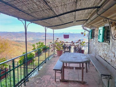 /international/it/umbertide-umbria-310106188878/