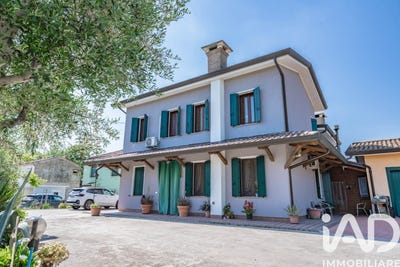 /international/it/ariano-nel-polesine-veneto-310108596440/