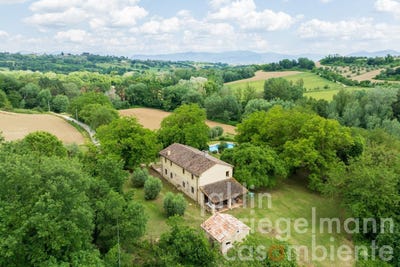 /international/it/san-gemini-umbria-310101230183/