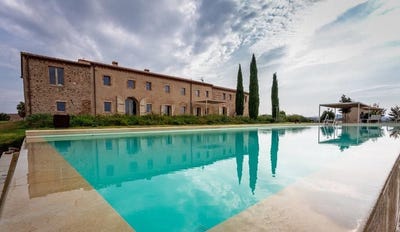 /international/it/volterra-tuscany-310100710493/