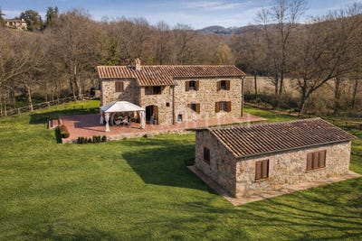 /international/it/citta-della-pieve-umbria-310119619700/