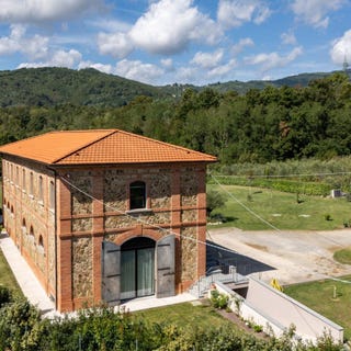 /international/it/pontelungo-tuscany-310108865592/