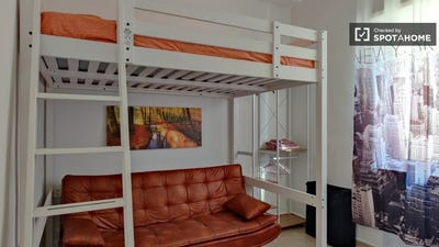/international/it/milan-lombardy-120075578701/