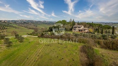 /international/it/siena-campania-310106942346/