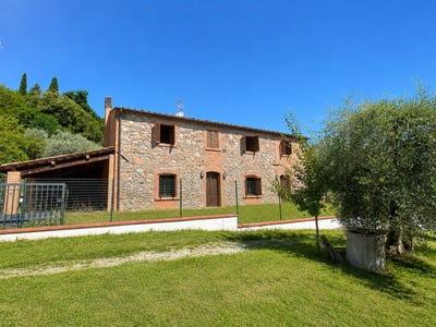 /international/it/terricciola-tuscany-310108870785/