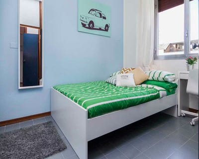 /international/it/via-giuseppe-frua-milan-lombardy-310108561602/