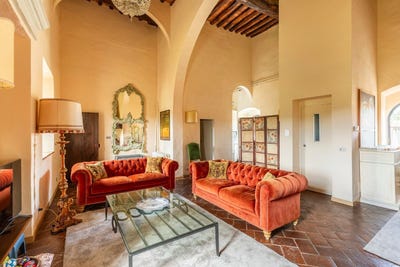 /international/it/monteriggioni-tuscany-310119972479/