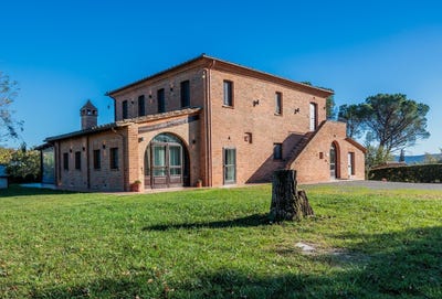 /international/it/chiusi-chiusi-tuscany-310103446726/