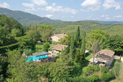 /international/it/umbertide-umbria-310102126715/