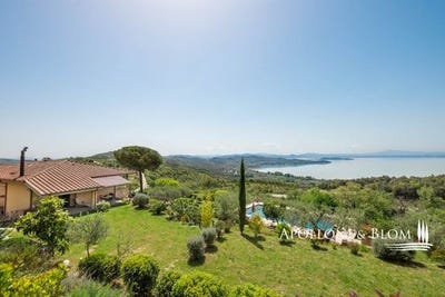 /international/it/via-san-donato-passignano-sul-trasimeno-umbria-310105341348/