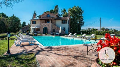 /international/it/castiglione-del-lago-umbria-310110358092/
