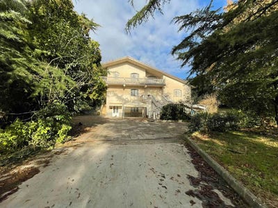 /international/it/anagni-lazio-310106605309/