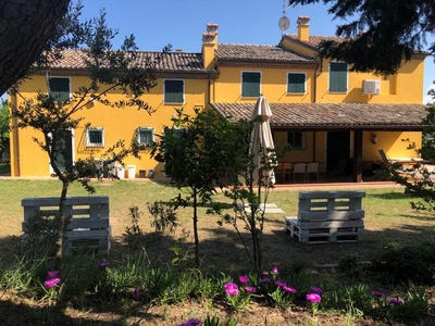 /international/it/montemaggiore-al-metauro-marche-310105914868/?lang=id