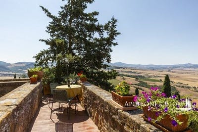 /international/it/via-fontanelle-pienza-tuscany-310109731442/