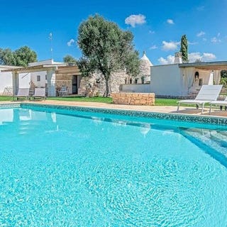 /international/it/ceglie-messapica-apulia-310106999195/