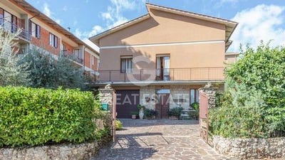 /international/it/citta-della-pieve-umbria-310099285858/
